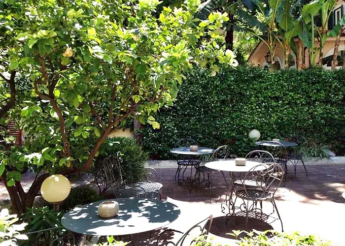 Hotel Select Garden