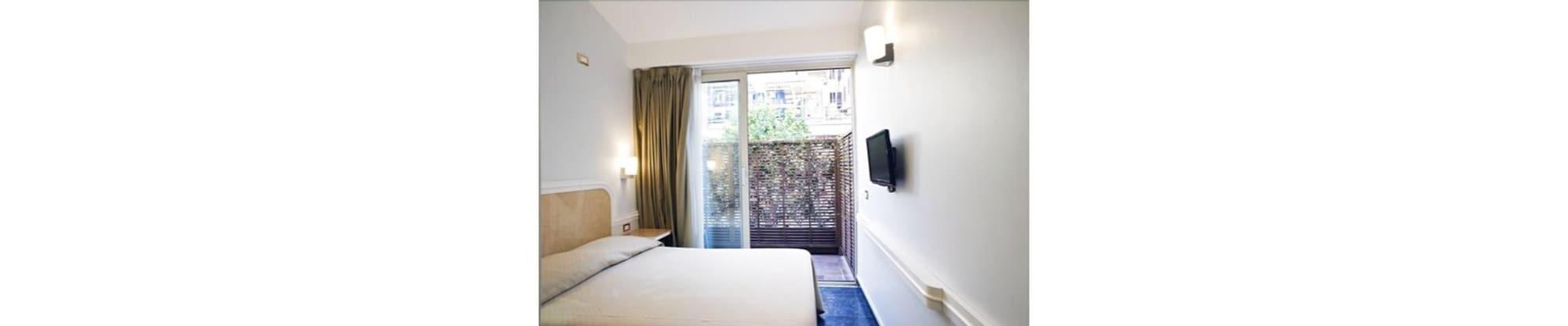 Select Garden Hotel
