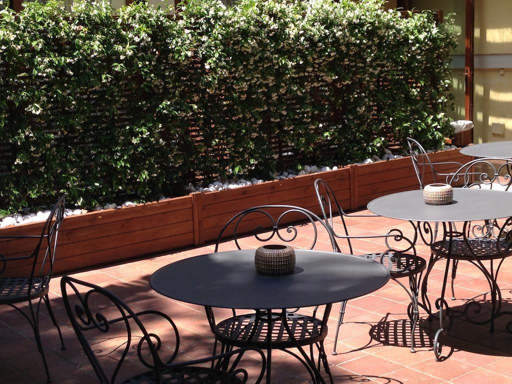 Select Garden Hotel 3*