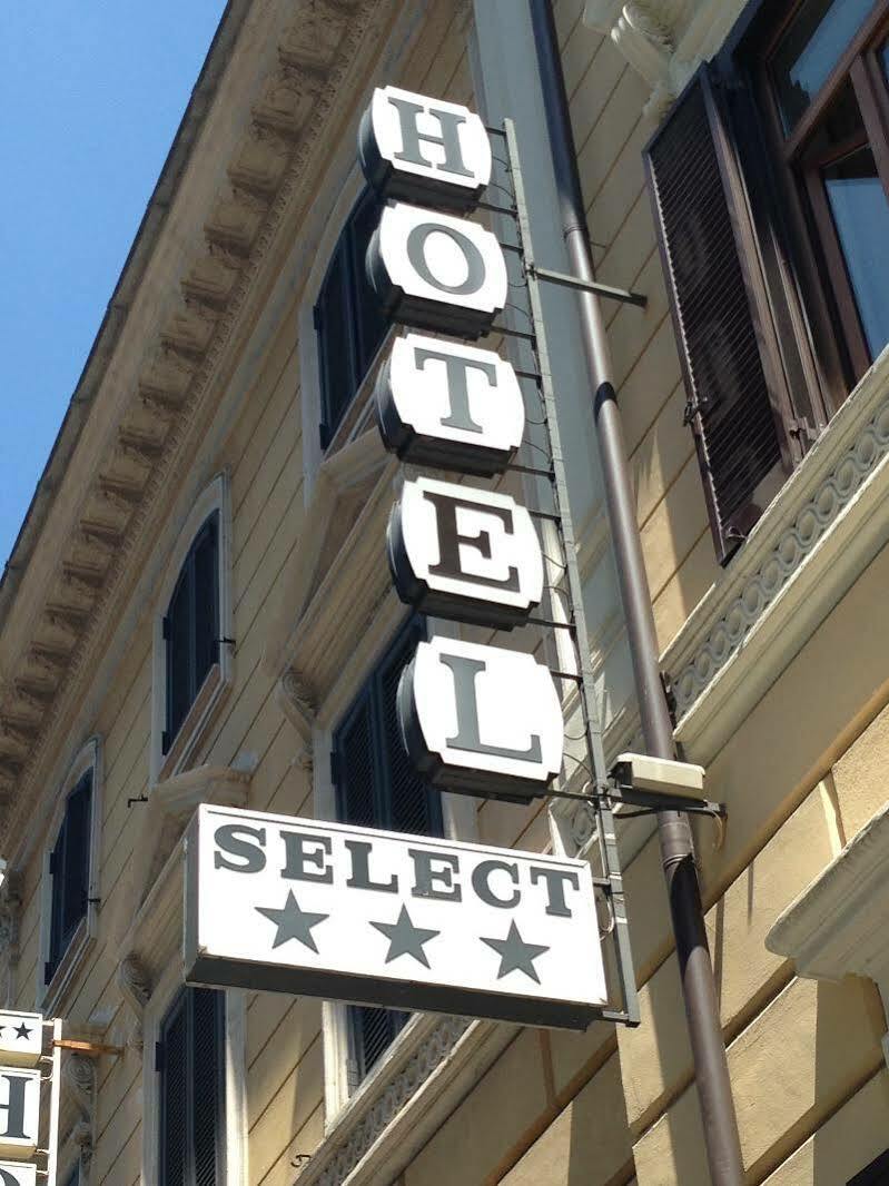 Select Garden Hotel